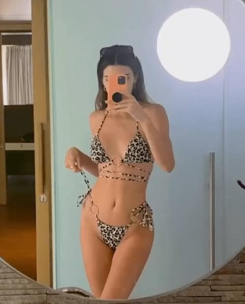 Swimsuit Ideas You Need To Borrow From Kendall Jenner - 4