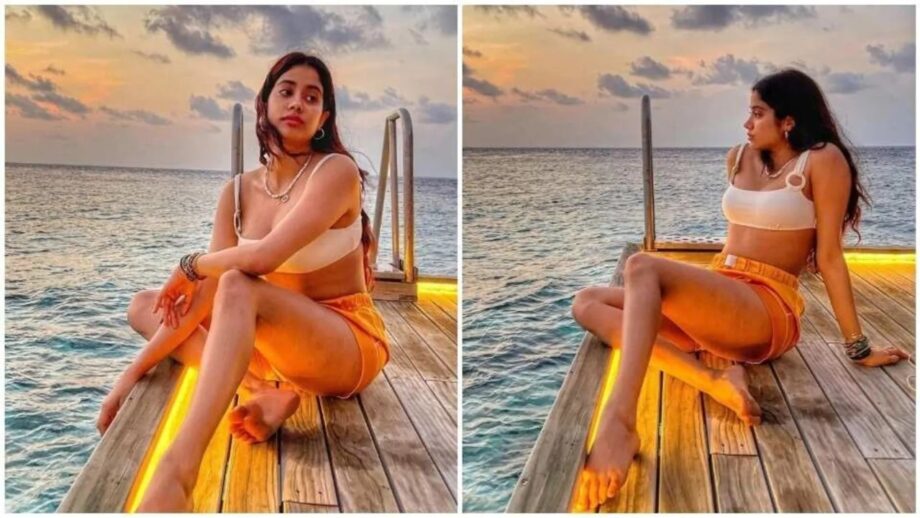 The Bikini Looks Of Janhvi Kapoor Are Raising The Heat, Showing Off Her Flawless Figure - 3