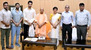 UP Chief Minister Shri Yogi Adityanath presents Adivi Sesh & Major Unnikrishnan’s parents with mementos to congratulate them on making a great film!