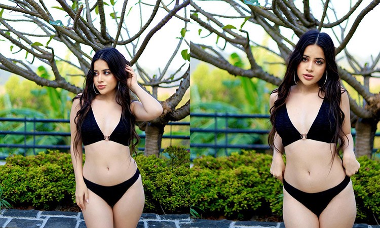 Urfi Javed’s Bikini Looks Are Raising The Heat: Are You Sweating? - 0