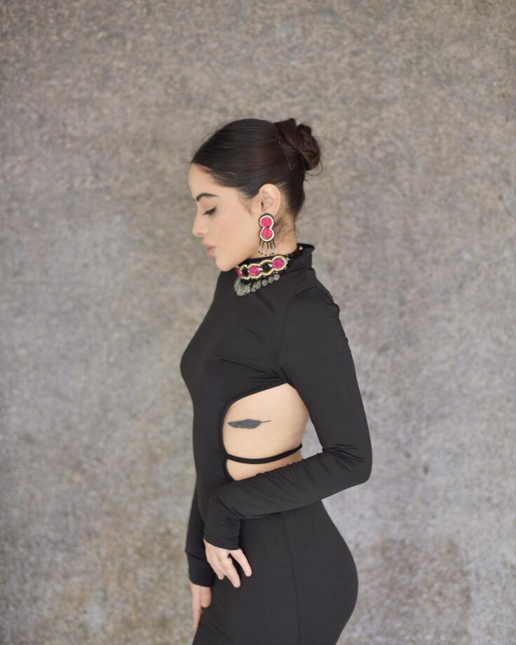 Urfi Javed’s Bodycon Outfits Show Off Her Sensuous Figure - 2