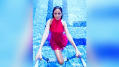 Water Girl: Jasmin Bhasin Turns On Glam Quotient In Pink Mini Dress In Swimming Pool, Watch