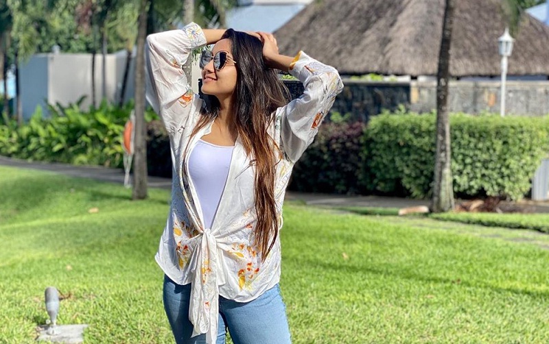 We Are In Love With Ashi Singh’s Collection Of Vacation Outfits - 3