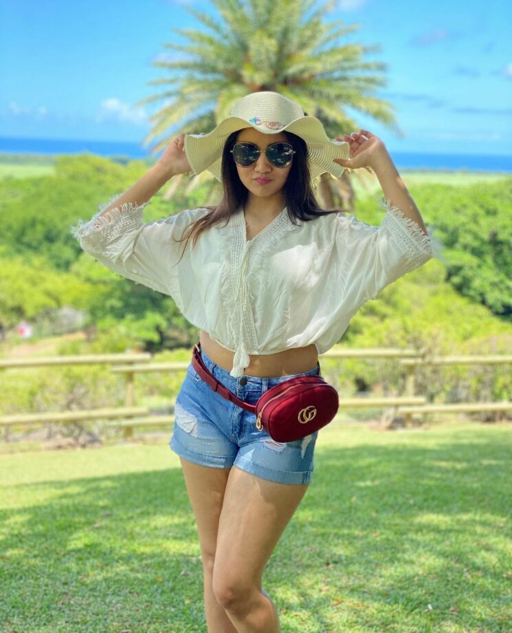 We Are In Love With Ashi Singh’s Collection Of Vacation Outfits - 0