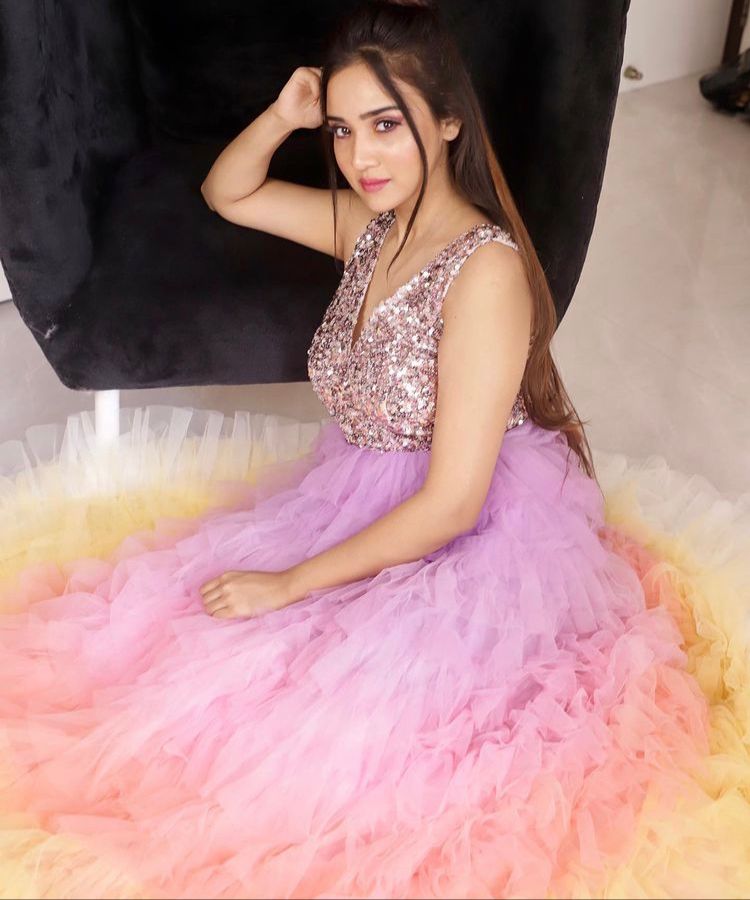 We Cannot Ignore These Sequin Dresses By Ashi Singh - 6