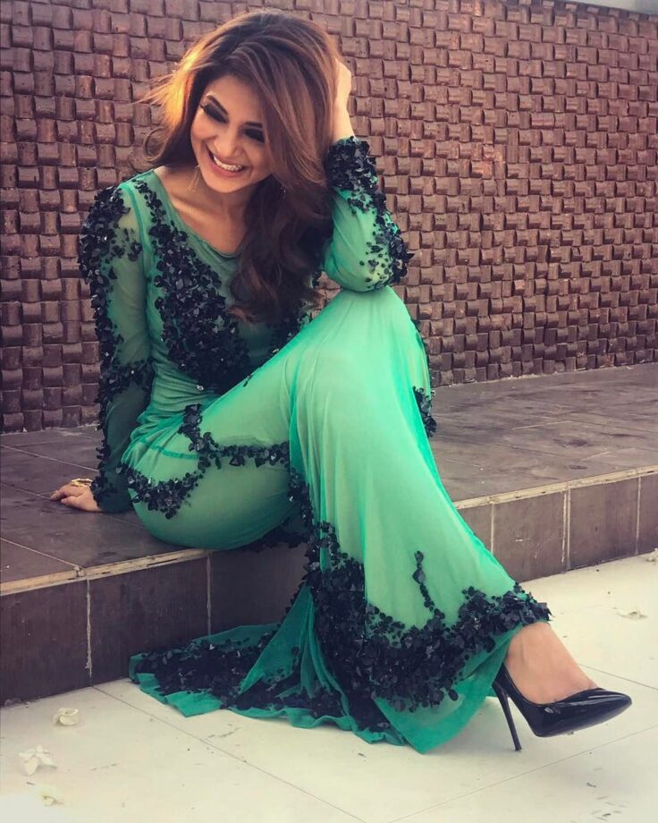 Wedding To Walking: Jennifer Winget Inspired Green For Every Occasion: See Pics - 7