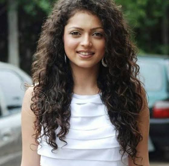 Worried About Styling Your Short Curly Hair? Take Cues From Drashti Dhami - 1