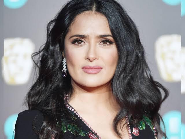 6 Times Salma Hayek Radiated A Powerful Energy With Her Makeup - 1