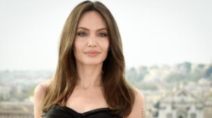 Angelina Jolie’s Go-To Makeup Tutorial