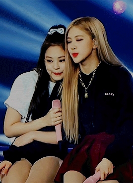 Blackpink Jennie and her best friends in a nutshell - 2