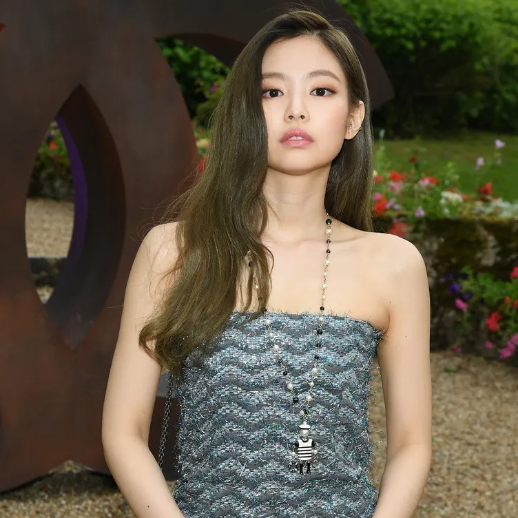 Blackpink Jennie slays everything she wears – Her best outfits of 2022 ranked - 0