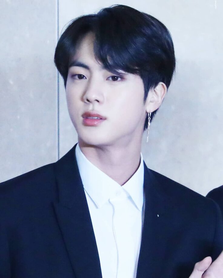 BTS Member Jin Feels Shy Amidst Crowd, Spotted At Premiere Of Emergency Declaration - 2