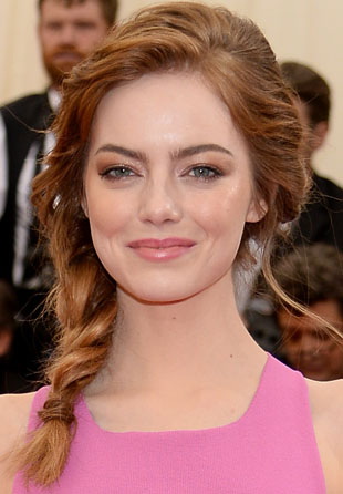 How To Maintain Fresh And Glowing Skin Like Emma Stone - 2