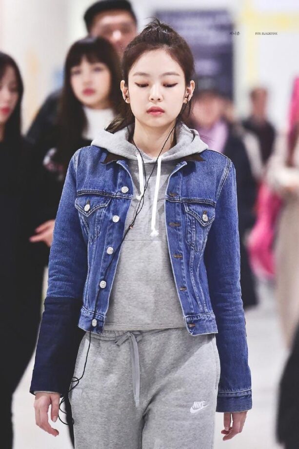 How To Style Jackets Like K-Pop Icon Blackpink Jennie - 3