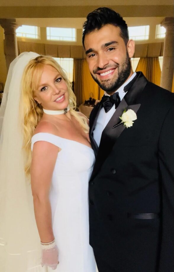 It’s marriage season! See Britney Spears’ Marriage Photos, which are just precious! - 2