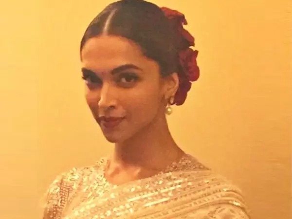 It’s Time For You To Try Out Middle Partition Hairstyles, Take Cues From Deepika Padukone - 4