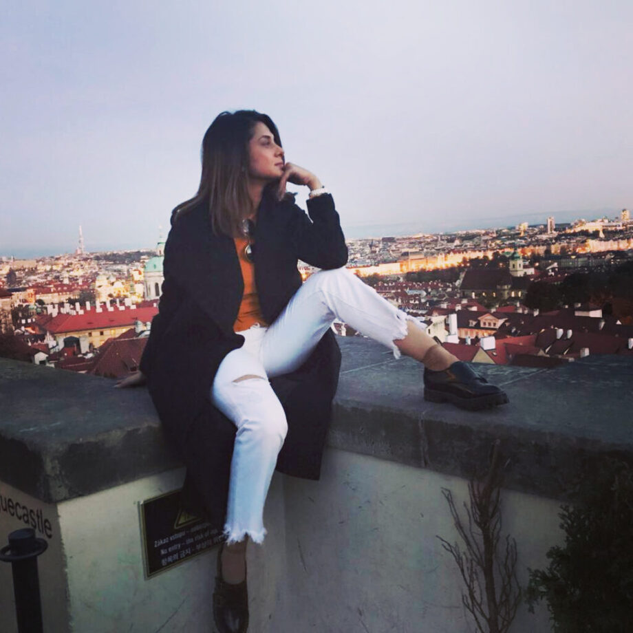 Jennifer Winget’s Casuals Are The New Style In The Town: See Pics Here - 2