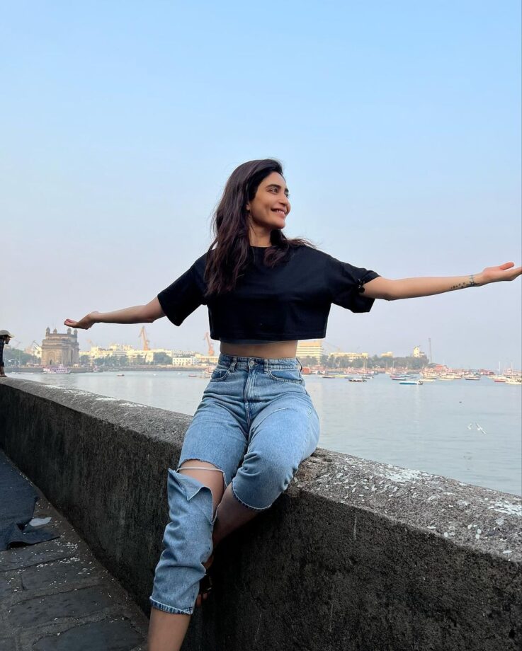 Karishma Tanna Is A Big Fan Of Denims & We Love It: See Pic - 2