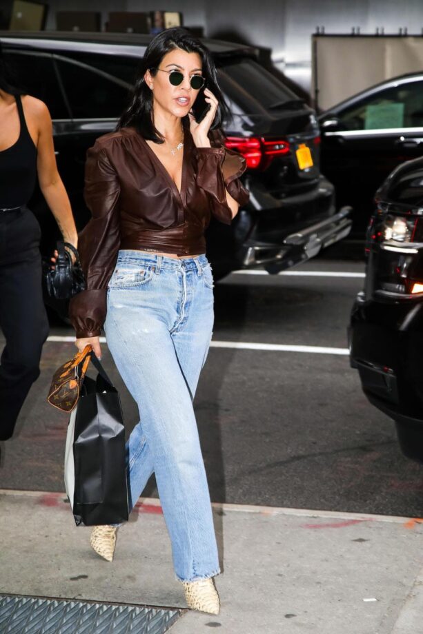 Kourtney Kardashian’s Outfit Inspiration For Petite Women - 0