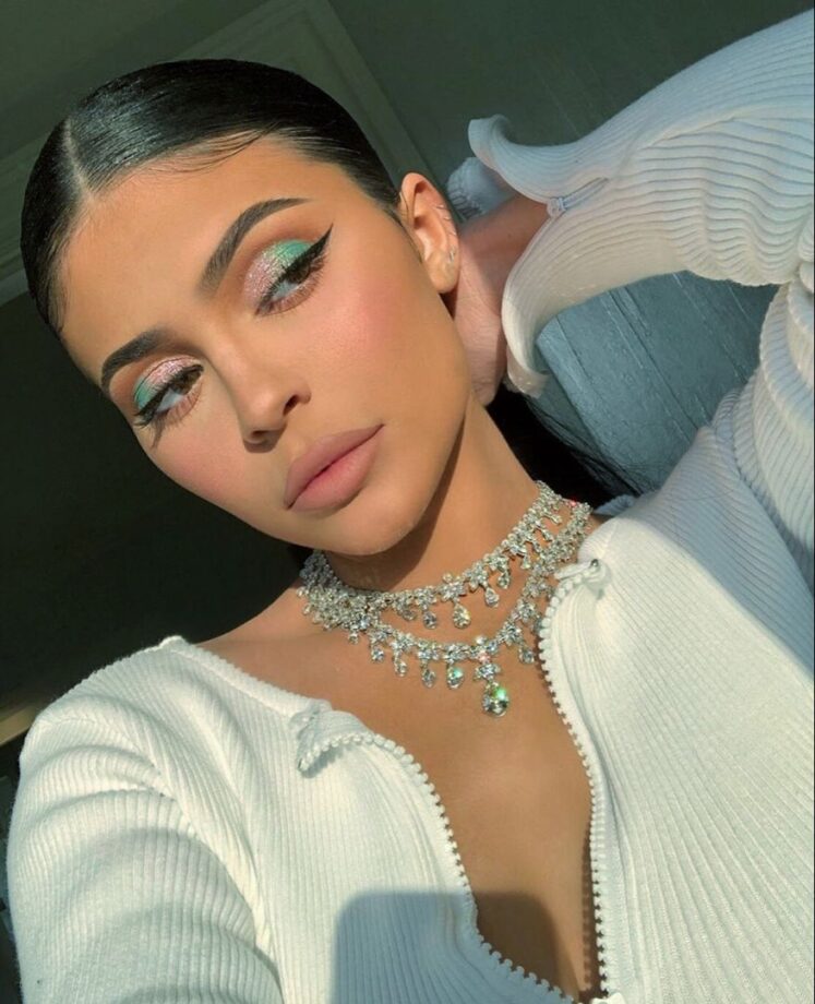 Kylie Jenner’s Go-To Makeup Look You Should Try - 1