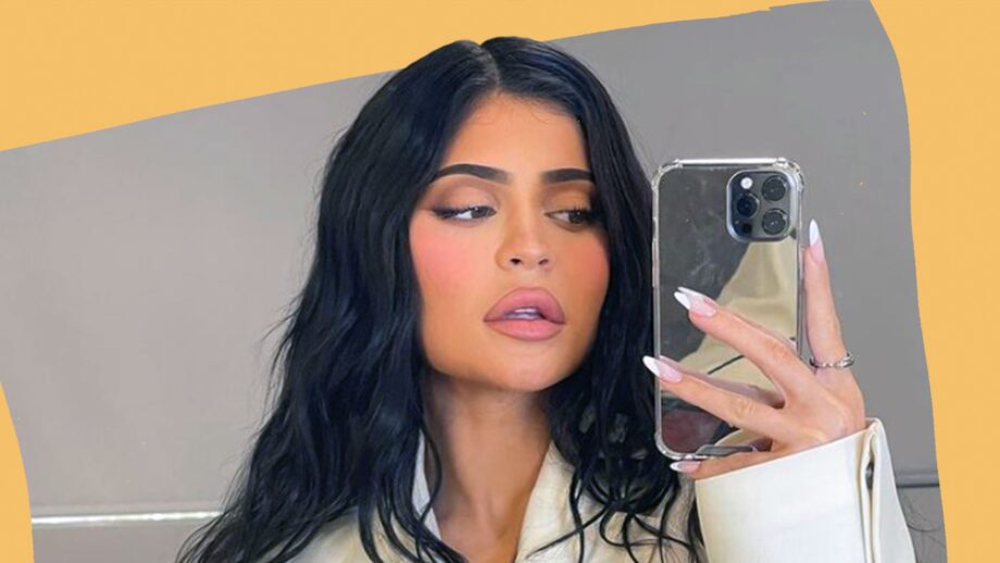 Kylie Jenner’s Go-To Makeup Look You Should Try 654061