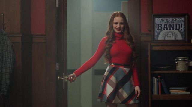 Madelaine Petsch’s Outfits You Can Wear From Riverdale - 3