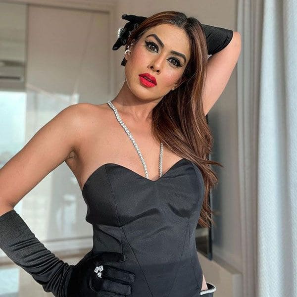 Nia Sharma In Black Overalls Is A Treat To Watch: See Pics Here - 2