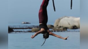 OOPS: Khatron Ke Khiladi 12 contestant Jannat Zubair Rahmani spotted hanging in middle of ocean upside down, fans worried