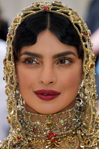 Priyanka Chopra’s iconic maroon lips moments -IN PICS - 0