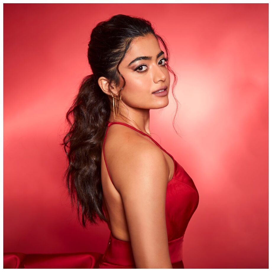 Rashmika Mandanna  had a wardrobe   malfunction in a bold red dress - 0