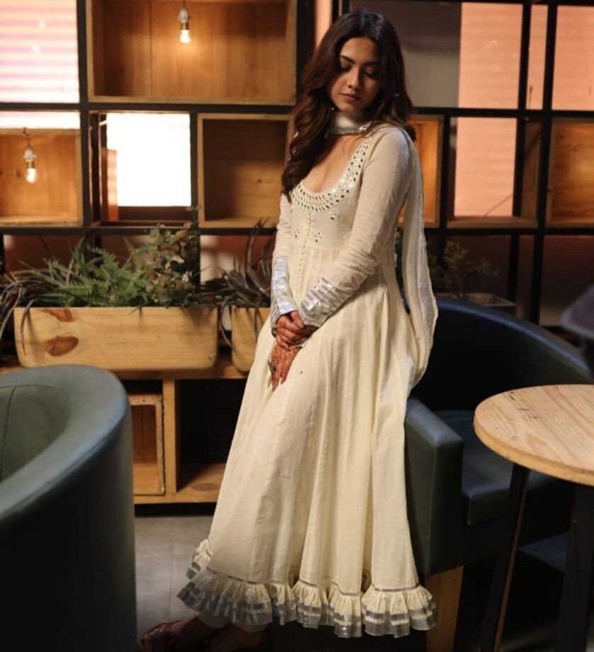 Reem Sameer Shaikh Will Never Stop Giving Us Ethnic Fashion Vibes - 1