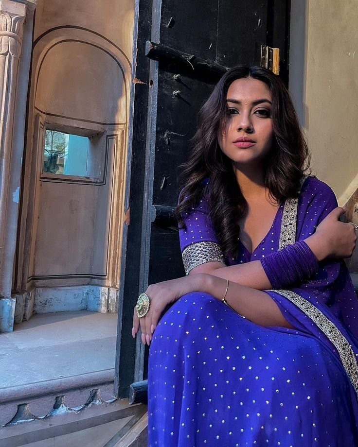 Reem Sameer Shaikh Will Never Stop Giving Us Ethnic Fashion Vibes - 0