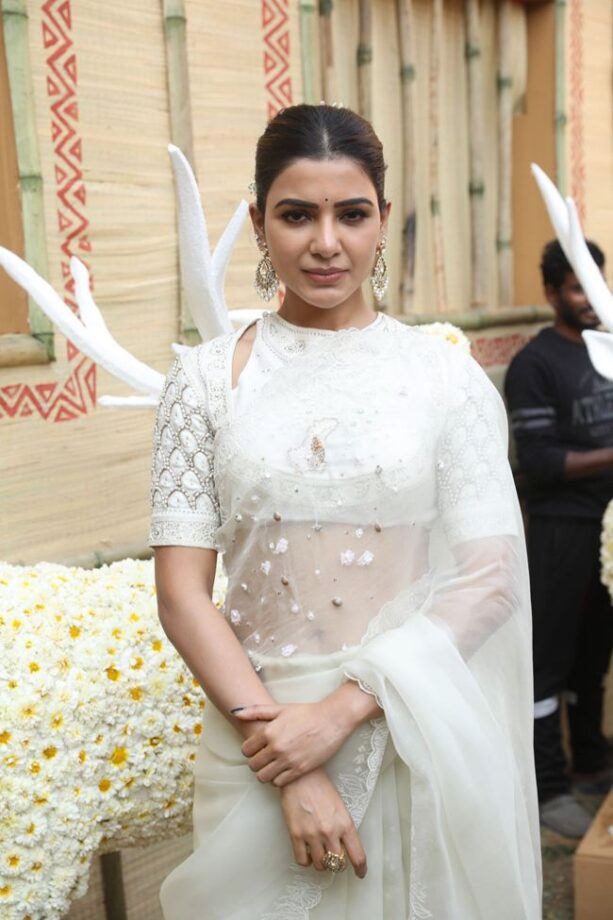 Samantha Ruth Prabhu In White Sheer Saree And Designer Blouse Is A Diva - 0