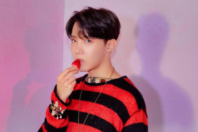 Serious And Hot: BTS Member J-Hope Can Ace Both: ARMY Loves It - 4