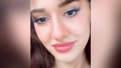 Glitters on your way! Disha Patani’s eye-makeup look to give you goals