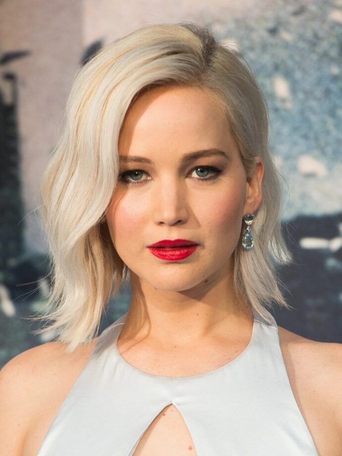 We Are Crushing Hard Over These Awesome Makeup Looks By Jennifer Lawrence: Take Some Notes You All - 1