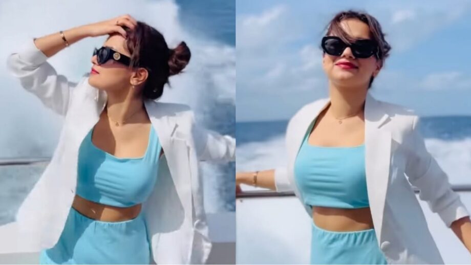 Avneet Kaur is feeling romantic and loved mid-sea on cruise, grooves to 'Lapata' from Ek Tha Tiger 671504