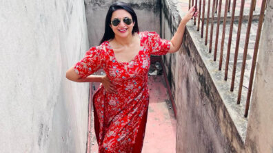 Divyanka Tripathi is busy romanticising Delhi 6, looks gorgeous in red floral kurti