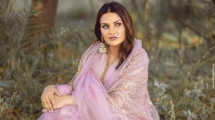Fashion Icon: Himanshi Khurrana Looks Glamorous In Violet Salwar Suit With Heavy Earrings And Nose Ring