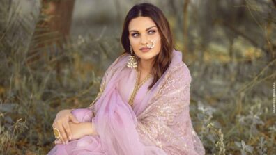 Fashion Icon: Himanshi Khurrana Looks Glamorous In Violet Salwar Suit With Heavy Earrings And Nose Ring