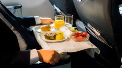 Flight Attendant Explains Why It Is Best To Refrain From Ordering Food When Flying