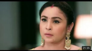 Kumkum Bhagya Written Update S-01 Ep-2199 18th August 2022: Pallavi slaps Ranbir