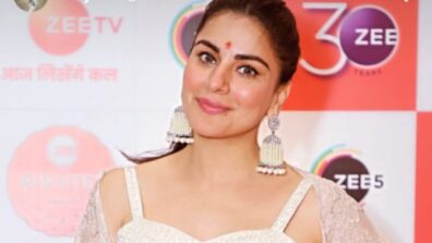 Shraddha Arya manifests her inner swan in this embellished ethnic avatar, see viral pics