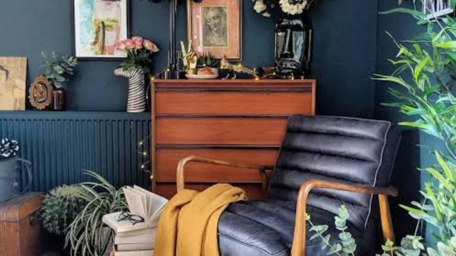 Tips For Decorating Your Home With Stylish Couches And Old Pieces - 0