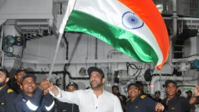 Trending: Salman Khan spends time with Indian Navy at Visakhapatnam, hoists National flag with them