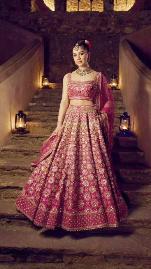 When Sara Tendulkar Gave Us Perfect Ethnic Wardrobe Goals For Festive Season - 1