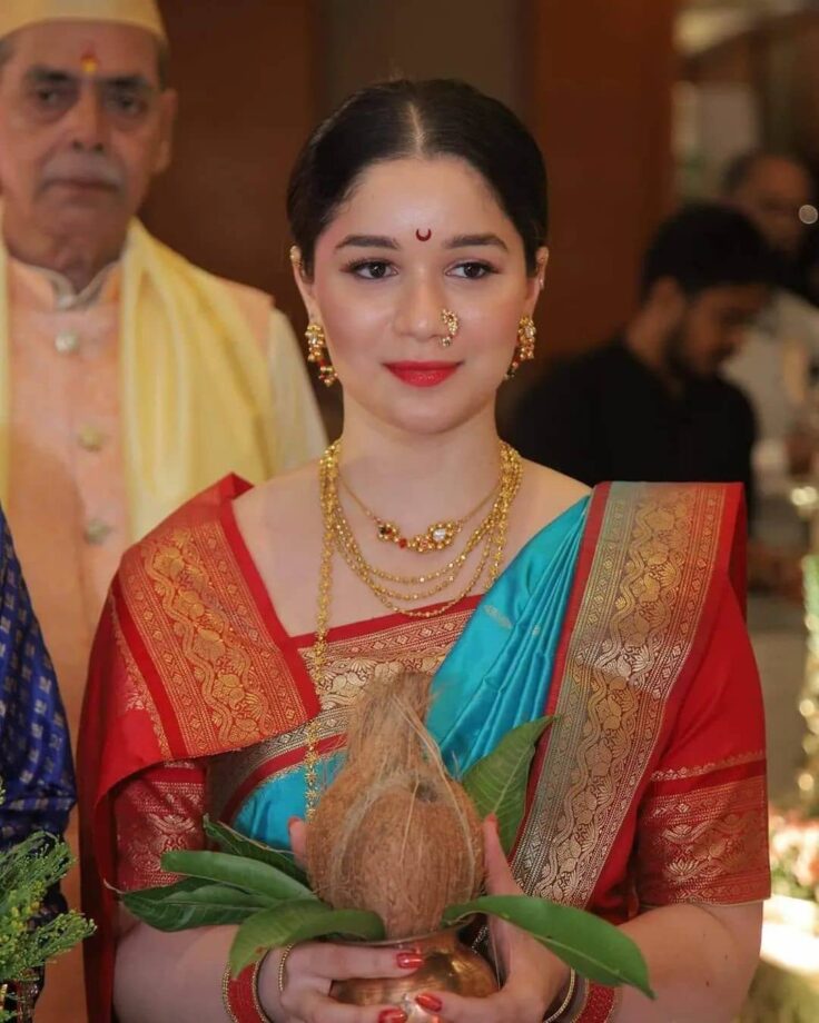 When Sara Tendulkar Gave Us Perfect Ethnic Wardrobe Goals For Festive Season - 2