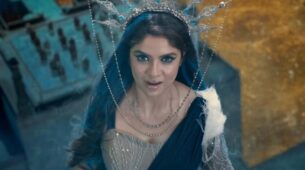 Alibaba – Dastaan-e-Kabul: SimSim uses her power to bring about a crack in the moon – “Daraar-e-Khala” and free the spell on ‘chalees chors’