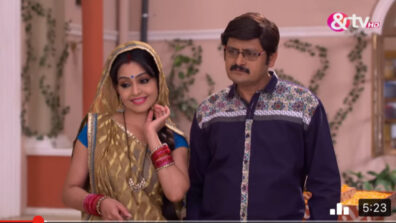 Bhabhiji Ghar Par Hai Written Update S-01 Ep-1905 26th September 2022: Tiwari is in trouble