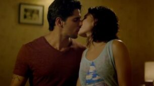 Jacqueline Fernandez And Siddharth Malhotra Share The Longest Kiss Of Bollywood During A Shoot, Take A Look